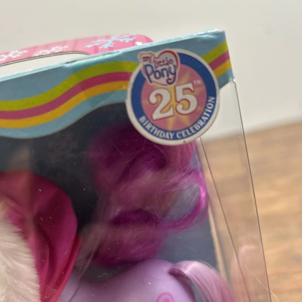 Hasbro My Little Pony G3 Mittens 25th Birthday Celebration Winter NIB Christmas
